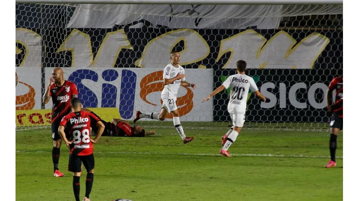 Santos e Athletico-PR fazem o primeiro jogo no retorno das quartas de final | Crédito: Getty Images