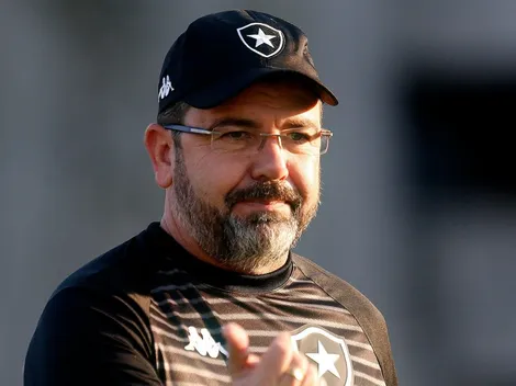Enderson quebra o silêncio sobre chegada de reforços no Botafogo