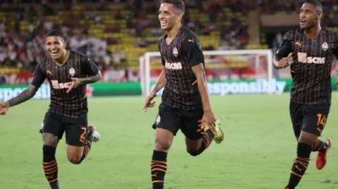 Pedrinho, ex-Corinthians marca e coloca Shakhtar na frente por classificação para fase de grupos da Champions League. (Foto: Getty Images)