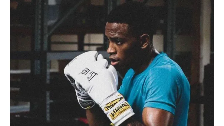 Kalyl Silva estreia no kickboxing com nocaute relâmpago (Foto: Reprodução)
