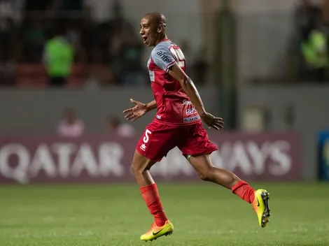 Athletico antecipa situação de Richard e avança por Pablo Siles; veja detalhes