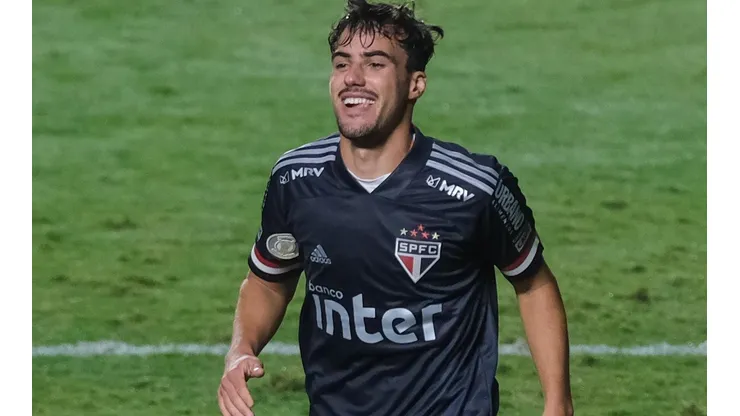 Igor Gomes: na mira do futebol inglês (Foto: Marcello Zambrana/AGIF)