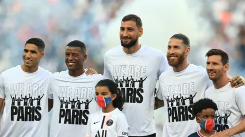 PSG apresentou Messi e novos reforços para a torcida pela primeira vez neste sábado (14) no Parque dos Príncipes, veja fotos. (Foto: Getty Images)