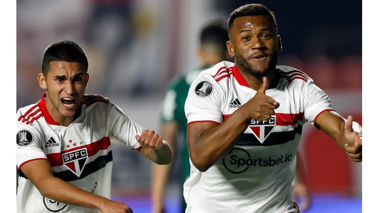 Jogadores do São Paulo comemoram gol pela Copa Libertadores (Foto: Getty Images)