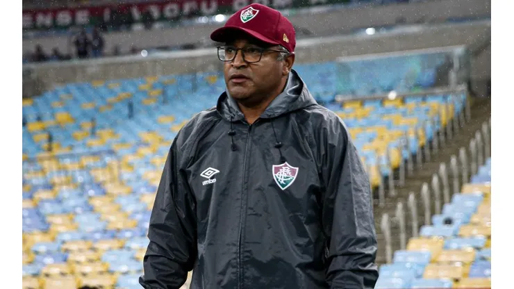 Roger Machado: incomodado com questionamentos (FOTO: LUCAS MERÇON / FLUMINENSE F.C. / DIVULGAÇÃO)