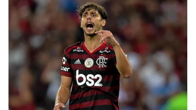 Rodrigo Caio: fora por conta de lesão no joelho (Foto: Thiago Ribeiro/AGIF)