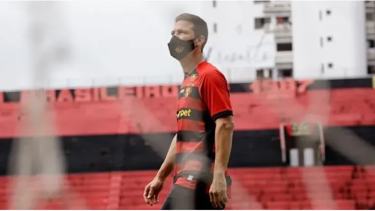 Hernanes aparece no BID e está liberado para enfrentar o Flamengo no fim de semana. (Foto: Divulgação Sport)