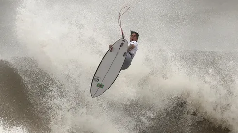 Medina mandou um rodeo neste segunda dia da etapa do México da WSL (Foto: Getty Images)