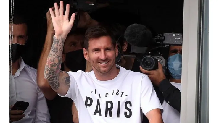 Messi em Paris. (Foto: Divulgação)