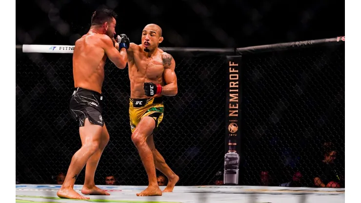 José Aldo recebe elogio de Conor McGregor, com quem trocou provocações intensas (Foto: Getty Images)
