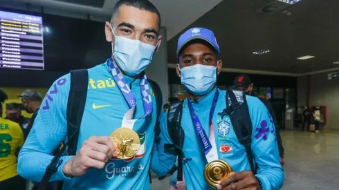 Santos e Abner: medalhistas de ouro em Tóquio (Foto: José Tramontin/athletico.com.br/Divulgação)