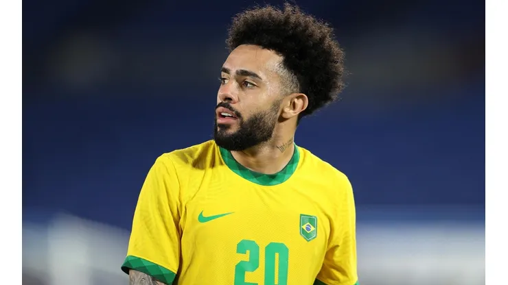 Claudinho deixou oficialmente o RB Bragantino neste sábado (Foto: Getty Images)