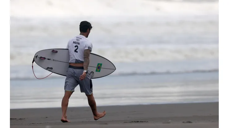 Por não ter se vacinado contra o coronavírus, Medina está fora da última etapa do Mundial de Surfe (Foto: Getty Images)