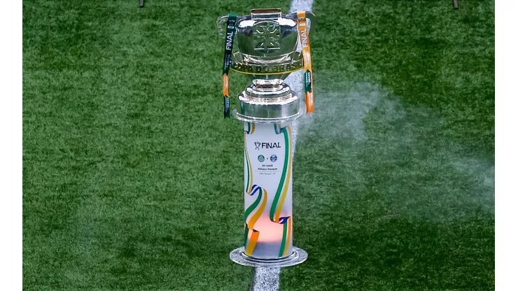 A tão cobiçada taça da Copa do Brasil (Foto: Getty Images)
