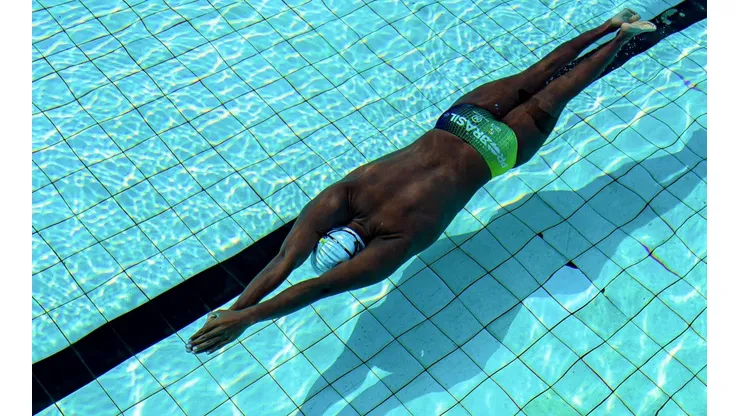 Na foto, o atleta Wendell Belarmino, que integra a delegação brasileira de natação nas Paralimpíadas de Tóquio. (Foto: Getty Images)