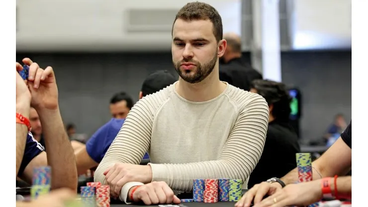 Renan Bruschi em ação durante a BSOP (Foto: Luis Bertazini/Divulgação BSOP)