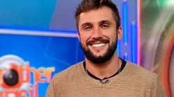 Ex-BBB, Arthur Picoli irá defender o Flamengo no Fut 7