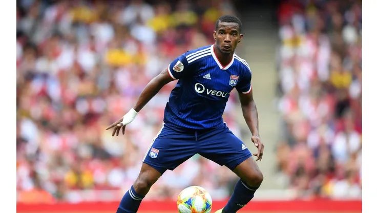 Diretoria do Flamengo faz primeira reunião para a contratação de Thiago Mendes. (Foto: Getty Images)