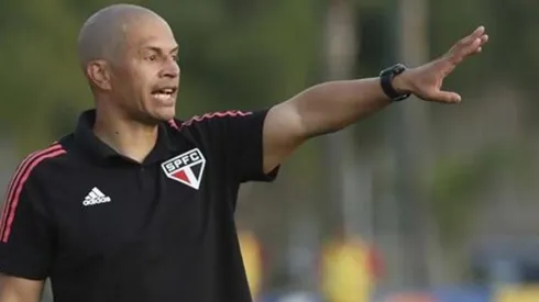 Centroavante de equipe comandada por Alex pode reforçar o Soberano na Libertadores – Foto: Anderson Rodrigues/saopaulofc.net