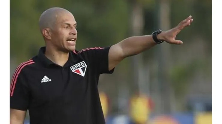 Centroavante de equipe comandada por Alex pode reforçar o Soberano na Libertadores – Foto: Anderson Rodrigues/saopaulofc.net