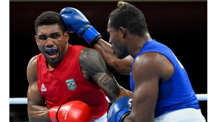 O duelo foi válido pelas semifinais da categoria peso pesado até 91kg | Crédito: Getty Images