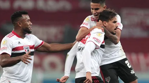 Crias de Cotia em ação pelo Tricolor - Flickr Oficial São Paulo Futebol Clube - autor: Rubens Chiri