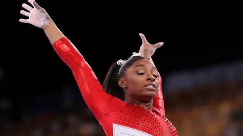 Simone Biles confirma que irá disputar a final da trave na ginástica artística nas Olimpíadas de Tóquio. (Foto: Getty Images)