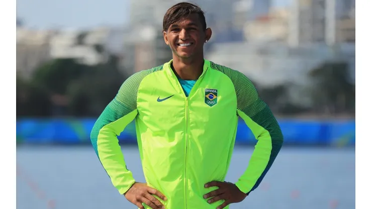 Isaquias Queiroz corre atrás de sua quarta medalha em Jogos Olímpicos, a primeira de ouro (Foto: Getty Images)