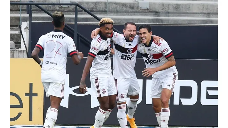 Em 2020, o Flamengo goleou o Corinthians por 5 a 1 em plena Neo Química Arena (Foto: Getty Images)