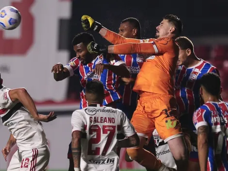Números de Matheus Teixeira pioram clima de Dado no Bahia: goleiro é líder de defesas difíceis do Brasileirão