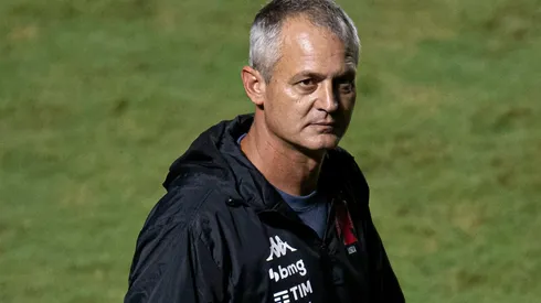 Lisca: voz ativa na busca por reforços (Foto: Jorge Rodrigues/AGIF)