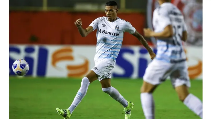 Ruan: negociado com o Sassuolo, da Itália (Foto: Lucas Uebel/Grêmio/Divulgação)