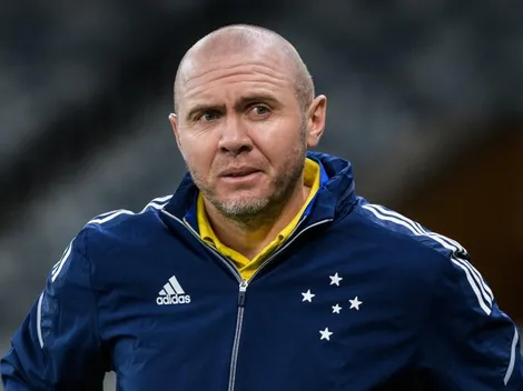 Mozart pede demissão do Cruzeiro