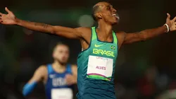 Alison dos Santos se classifica para a semifinal dos 400m com barreiras (Foto: Getty Images)