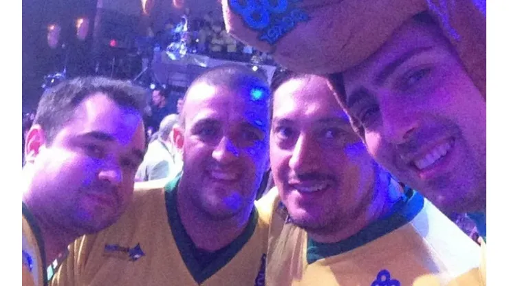 Ariel Bahia, André Akkari, Igor Federal e Igor MArani na torcida por Bruno Foster (Foto: Reprodução Instagram)