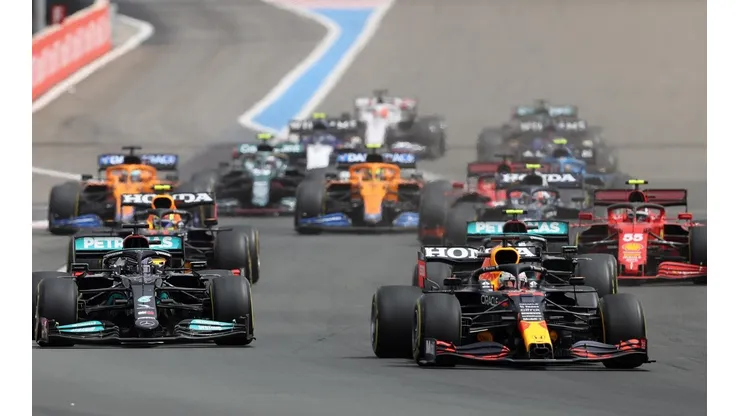 FIA rejeita pedido de revisão para punição a Hamilton após incidente em Silverstone (Foto: Getty Images)