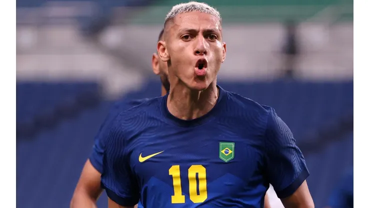 Pombo está à frente de Gignac, da França, que tem quatro gols | Crédito: Getty Images