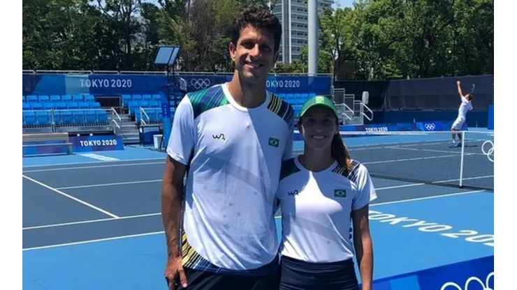 Marcelo Melo e Luisa Stefani foram eliminados na primeira rodada de duplas mistas (Foto: Reprodução)