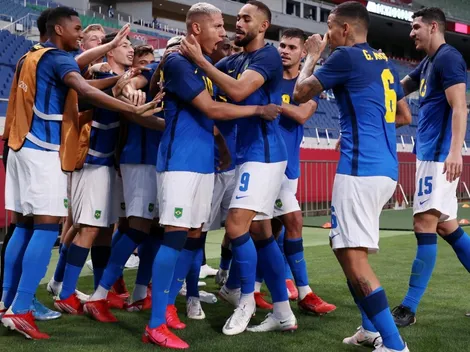 Brasil vence, assume liderança do grupo e avança para as quartas