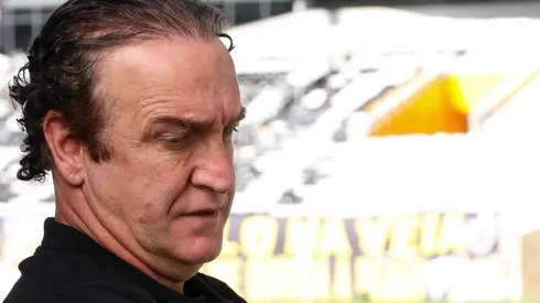 Cuca: punido por ofensas ao árbitro gaúcho (Foto: Fernando Moreno/AGIF)