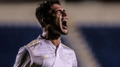 Bissoli comemora gol pelo Cruzeiro - Foto: Flickr Oficial Cruzeiro Esporte Clube - autor: Gustavo Aleixo