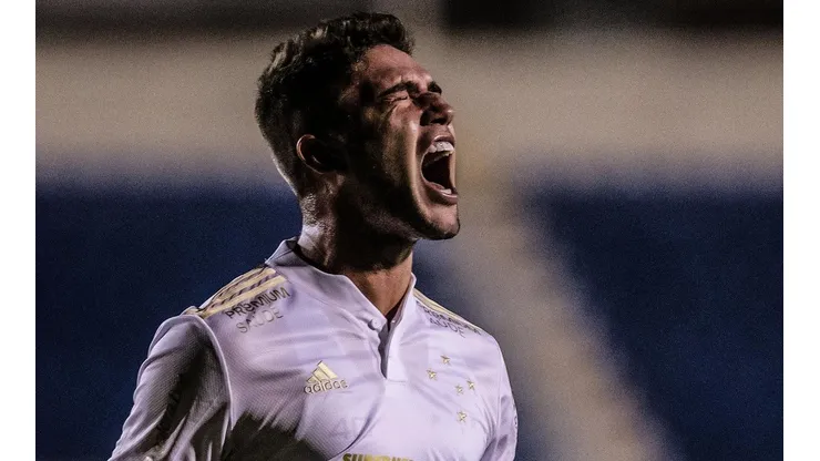 Bissoli comemora gol pelo Cruzeiro - Foto: Flickr Oficial Cruzeiro Esporte Clube - autor: Gustavo Aleixo