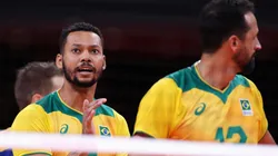 Jogadores da Seleção de Vôlei durante jogo contra a Rússia. Em destaque, Alan (a esq.) (Getty Images)