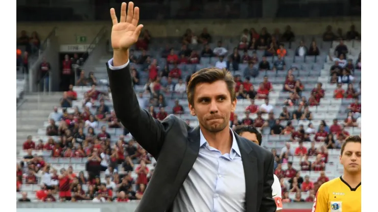 Paulo André: pode ajudar nas tratativas com o futebol europeu (Foto: Site Oficial do Athletico/Divulgação)