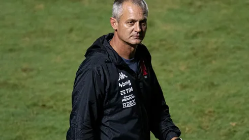 Lisca: deseja reforços no Gigante da Colina (Foto: Jorge Rodrigues/AGIF)