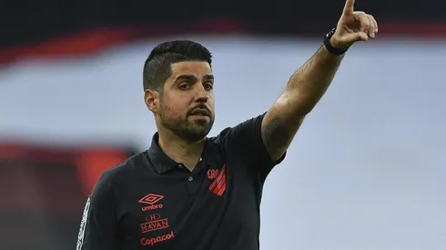 António: rebateu críticas ao segundo tempo da equipe contra os gaúchos (Foto: José Tramontin/athletico.com.br/Divulgação)