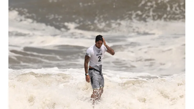 Gabriel Medina perde a semifinal de surfe e vai disputar o bronze nos Jogos Olímpicos. (Foto: Getty Images)