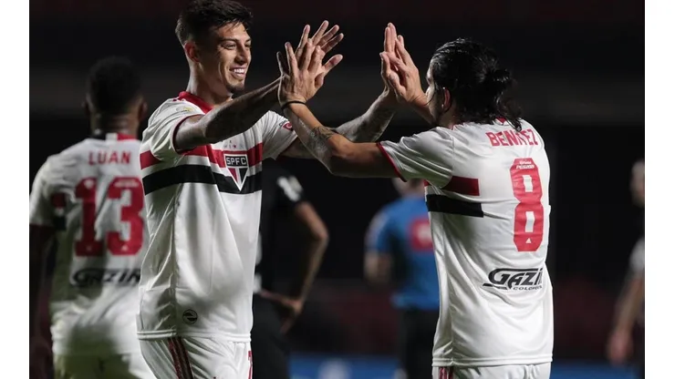 Argentinos são dúvidas para encarar o Vasco (Foto: Rubens Chiri / saopaulofc.net / Divulgação)