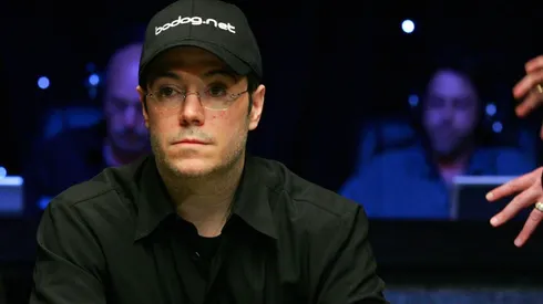 Jamie Gold com uma poker face durante a WSOP 2006 (Foto: Getty images)
