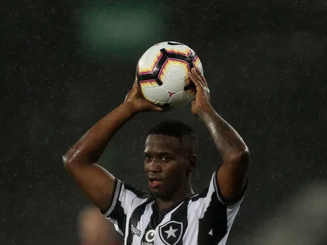 Chegada de Jonathan confirma Botafogo atrás de mais 2 reforços